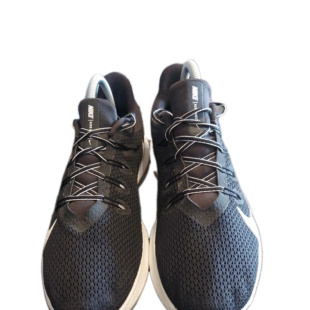 Nike Quest C13803-004‎ Black And White Women's Running Shoes Size 8.5 Sneakers